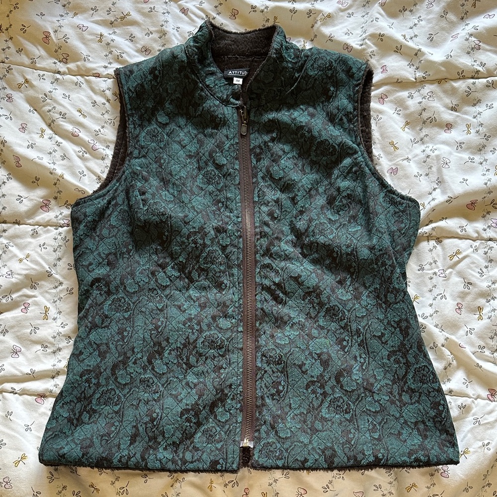 Vintage Attitude Green Quilted Vest for Women